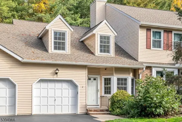 2 Carriage Ln, Sparta Twp., NJ 07871