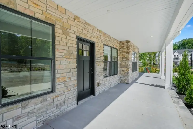 201 Encampment Ct, Towaco, NJ 07082 - Image #3