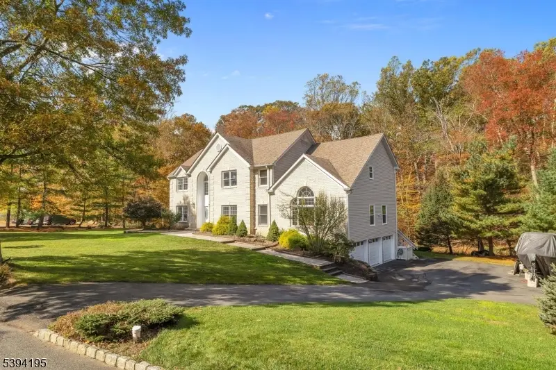 4 Waterview Ln, Randolph, NJ 07869 - Image #2