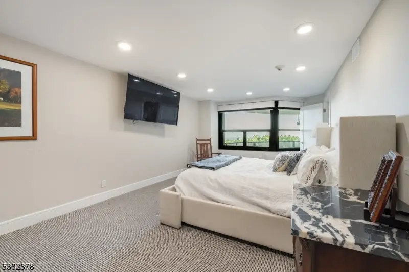 2 Claridge Dr #8AE, Verona, NJ 07044 - Image #3