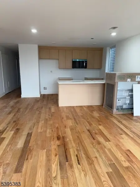 39 S 7th St, Newark, NJ 07107 - Image #3