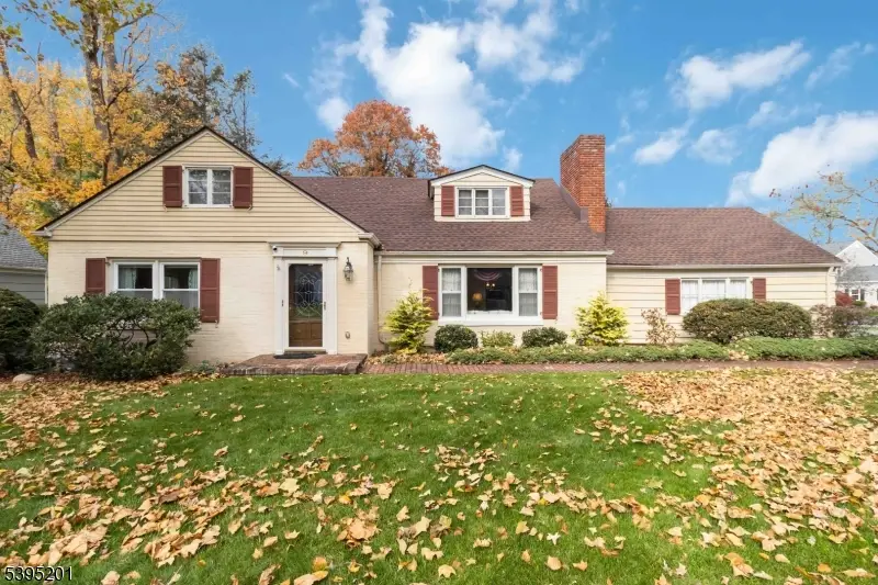 9 Beechwood Dr, Morris, NJ 07960 - Image #1