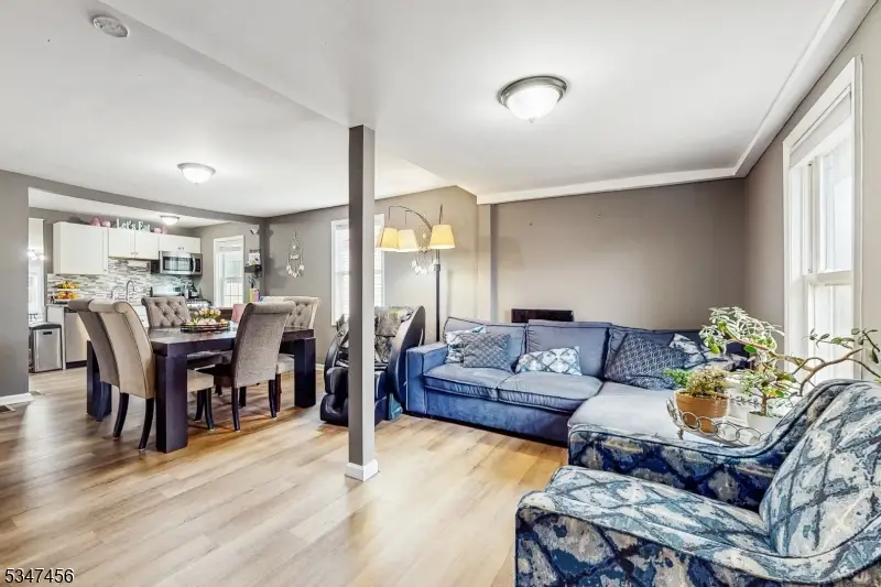 20 S 8th Ave, Manville, NJ 08835 - Image #2