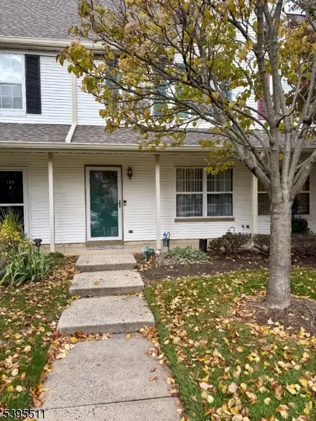 108 Daniel Ct, South Brunswick Twp., NJ 08824