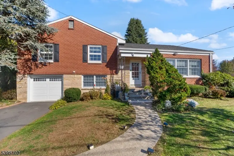 507 Ohio Ave, Upper Pohatcong, NJ 08865 - Image #1