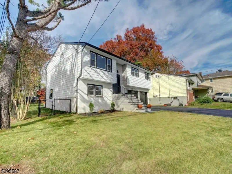 826 Amsterdam Ave, Roselle, NJ 07203 - Image #3