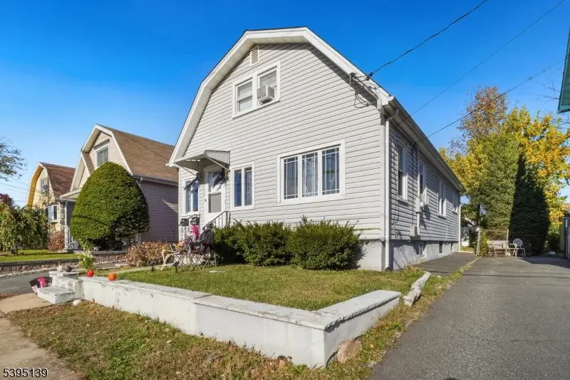 15 Martin St, Bloomfield, NJ 07003 - Image #1