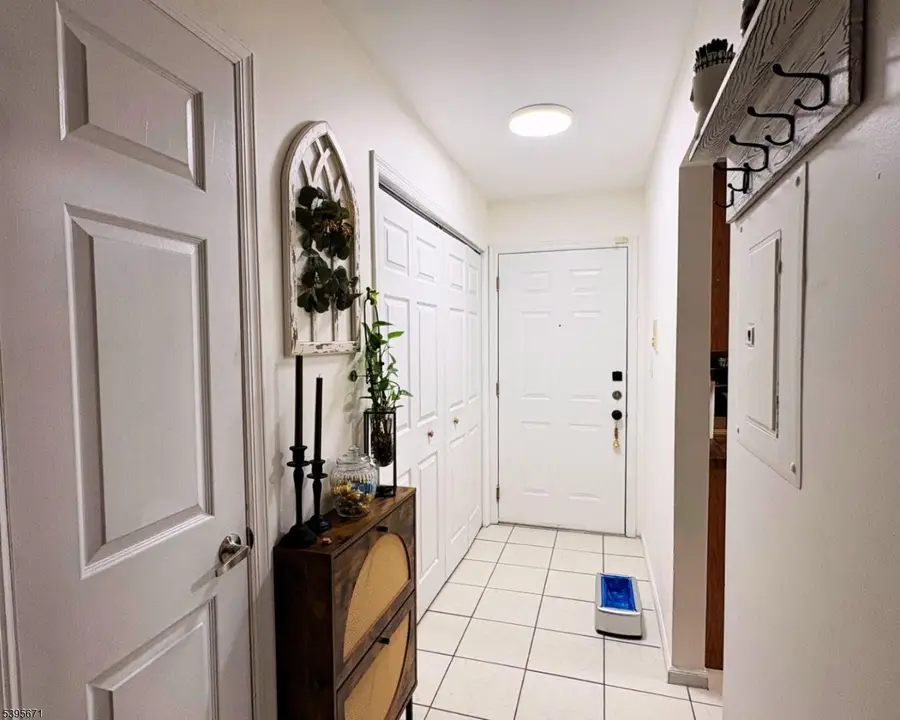 660-672 N Broad St #19, Elizabeth, NJ 07208 - Image #2