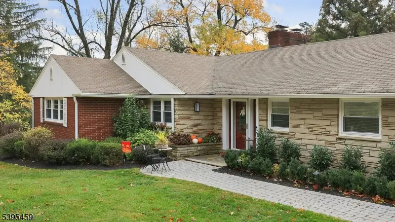 1740 Middlebrook Rd, Martinsville, NJ 08805 - Image #2