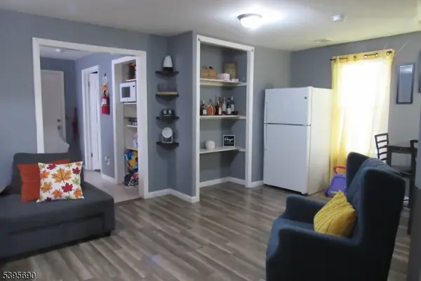 792 S 15th St, Newark City, NJ 07108