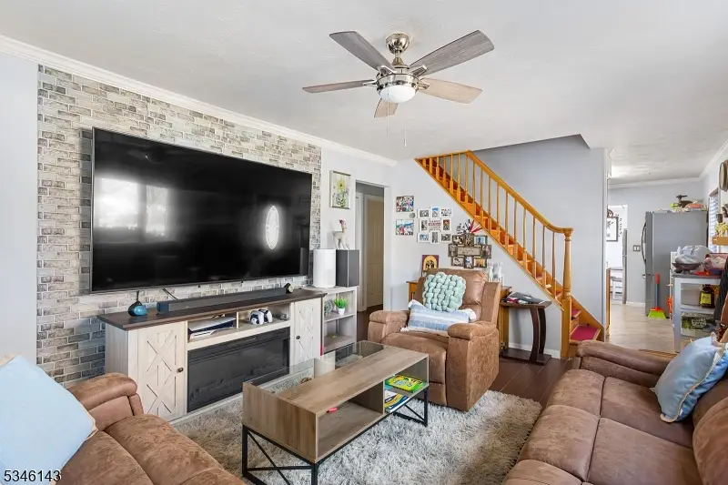 26 Voorhis Pl, Pequannock Township, NJ 07444 - Image #2