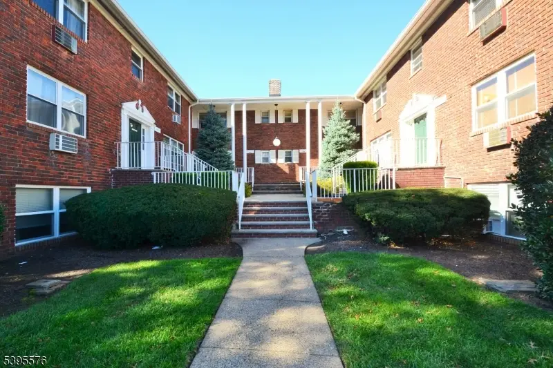 191 N Beverwyck Rd #1, Lake Hiawatha, NJ 07034 - Image #2