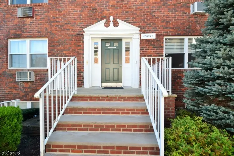 191 N Beverwyck Rd #1, Lake Hiawatha, NJ 07034 - Image #3