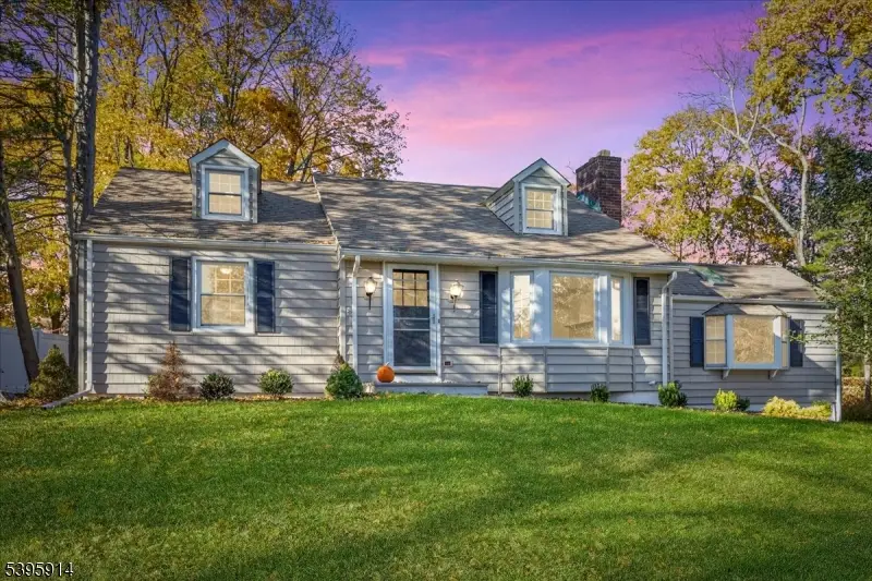 864 Valley Rd, Long Hill, NJ 07933 - Image #1