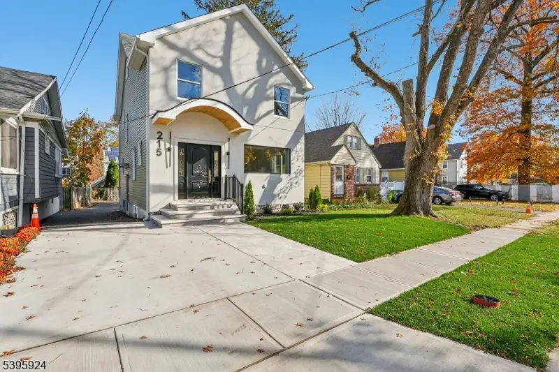 215 Floral St, Roselle, NJ 07203 - Image #3