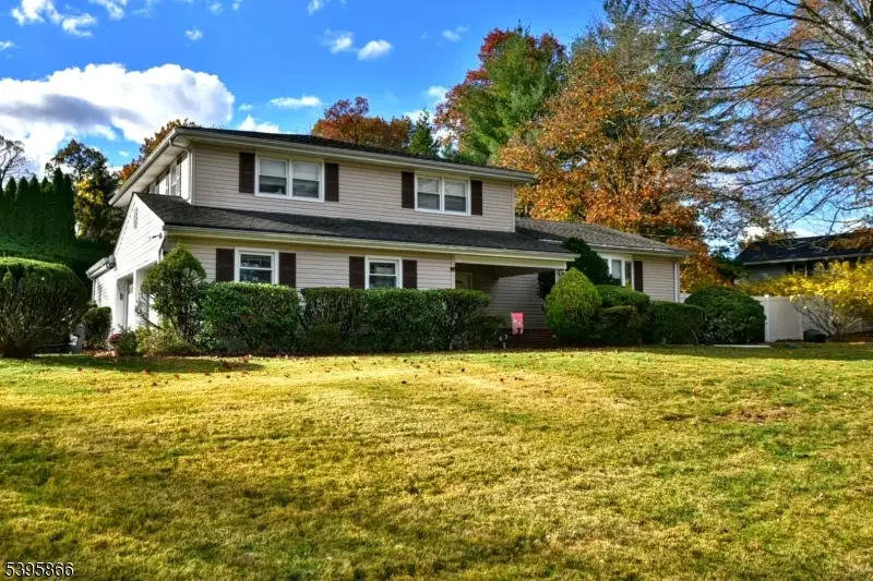 63 Eleron Pl, Wayne, NJ 07470 - Image #2