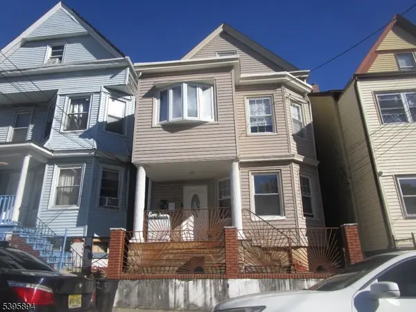 20 Barnert Pl, Paterson City, NJ 07522