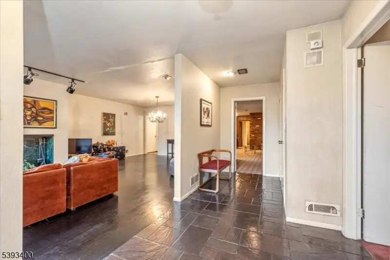 1066 Allenwood Dr, Plainfield, NJ 07060 - Image #2