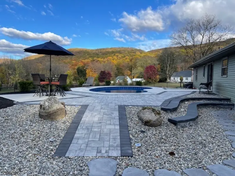 4435 Rudetown Rd, Hardyston, NJ 07419 - Image #3