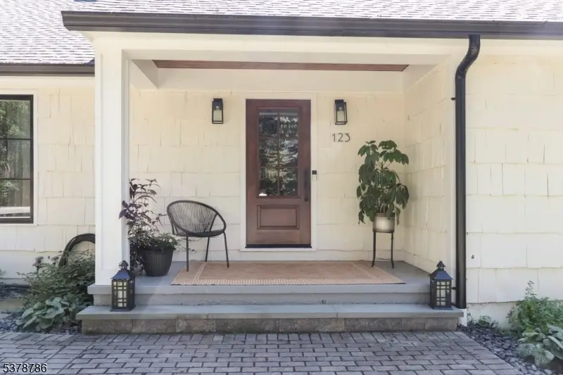 123 Cliffwood Rd, Chester Township, NJ 07930 - Image #2