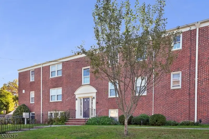 390 Morris Ave #35, Summit, NJ 07901 - Image #1