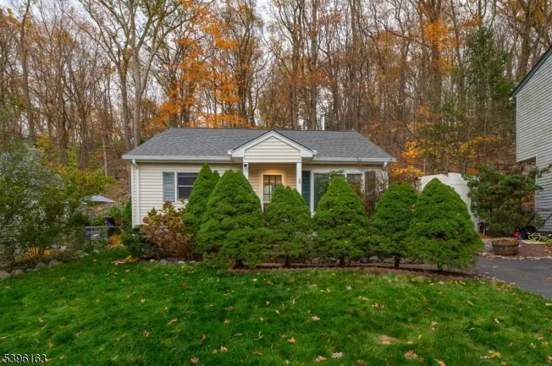 354 Skyline Lake Dr, Ringwood, NJ 07456 - Image #2