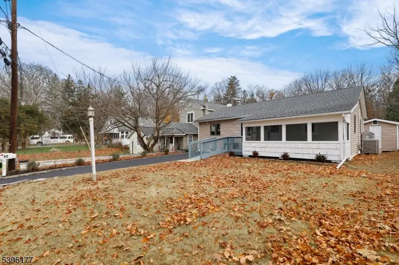 42 Smith St, Silver Lake, NJ 07825 - Image #2