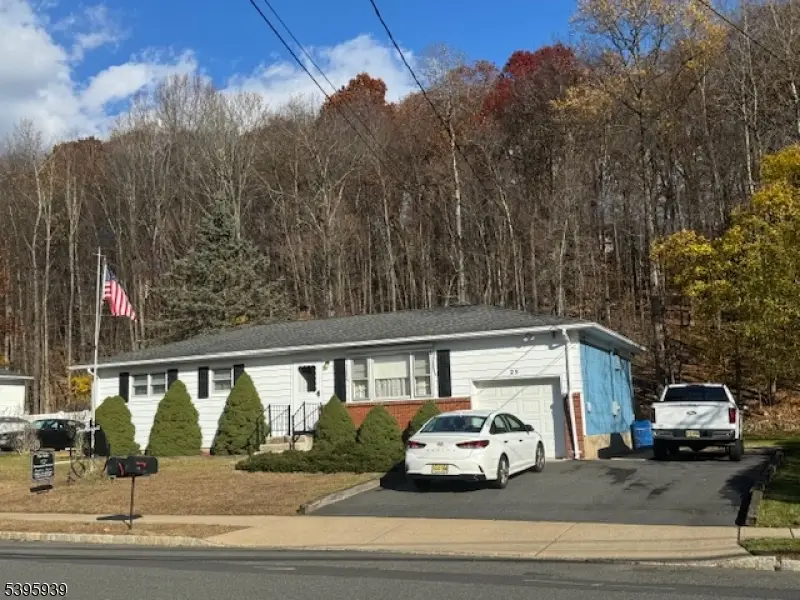 25 Dell Rd, Stanhope, NJ 07874 - Image #2