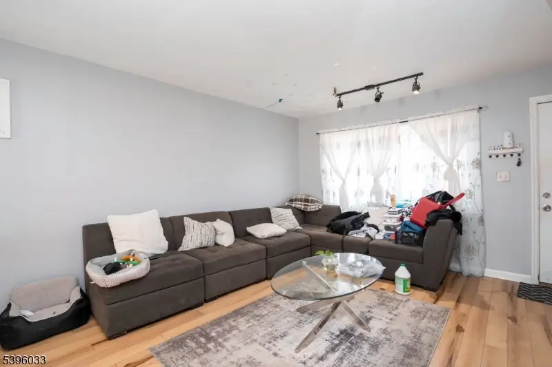 392 Lower Alden Dr, Rahway, NJ 07065 - Image #3