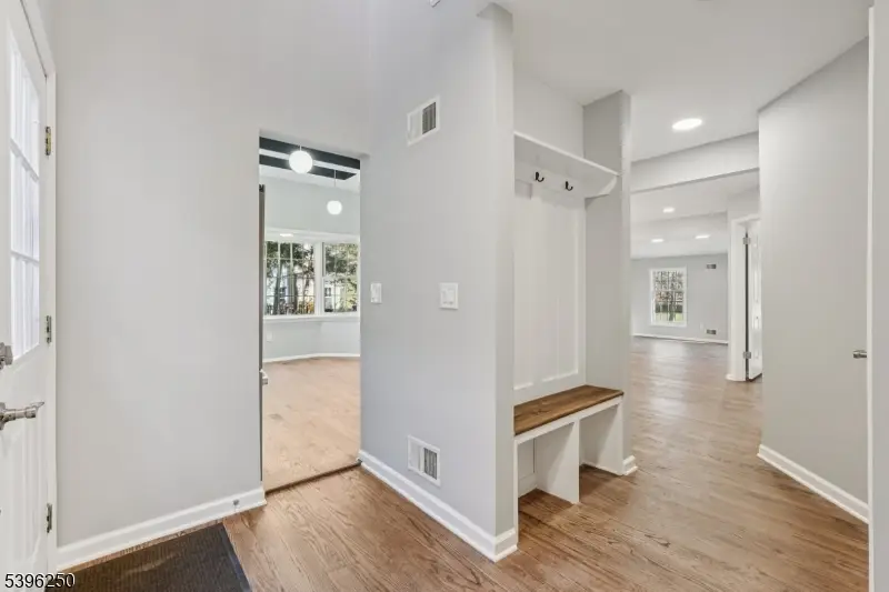 10 Century Ct, Montville, NJ 07045 - Image #3