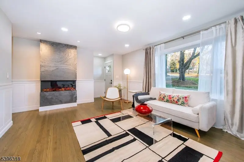 17 Putters Rd, Succasunna, NJ 07876 - Image #2