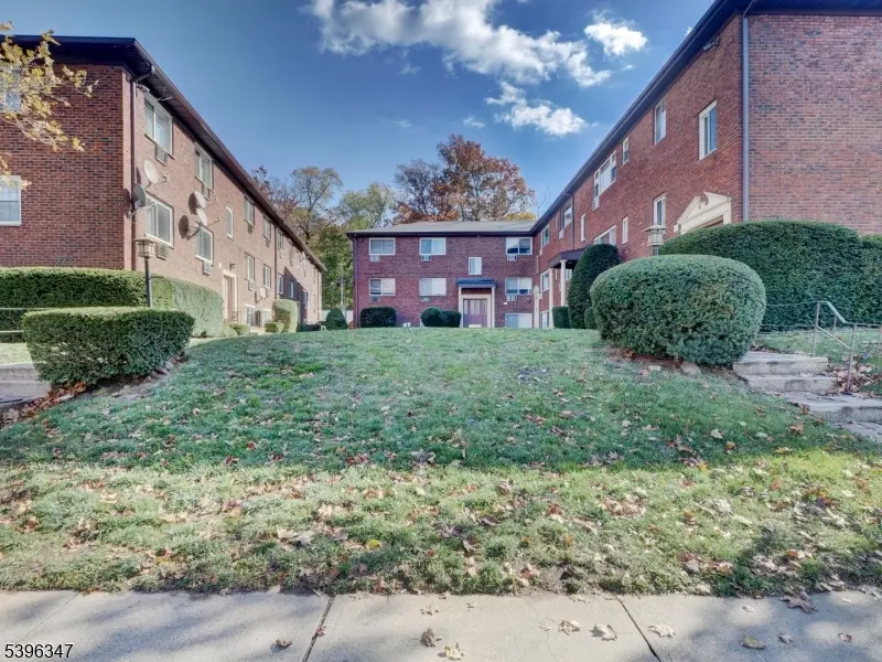 372 Valley St #5F, South Orange, NJ 07079 - Image #1