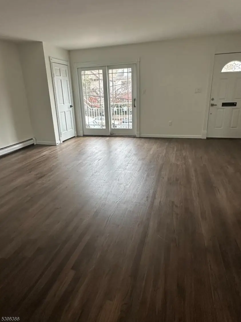 25 E 34th St, Bayonne, NJ 07002 - #2