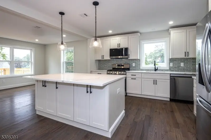 19 John St, Sayreville, NJ 08872 - #3