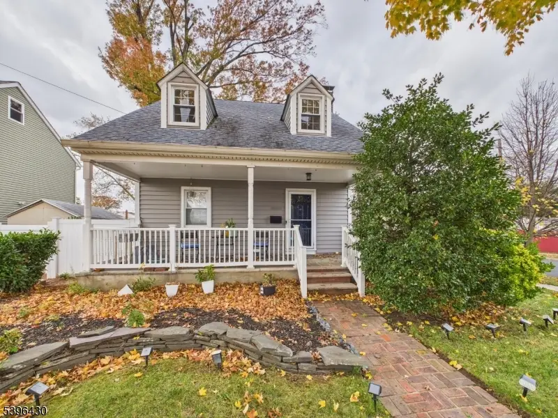 402 W Gibbons St, Linden, NJ 07036 - Image #1