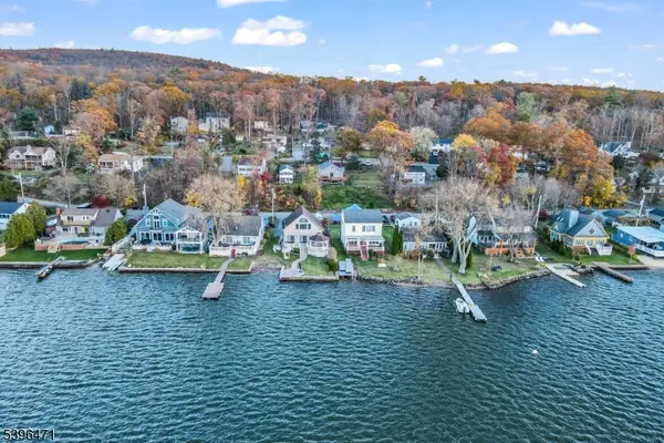 59 Forest Lake Dr, West Milford Twp., NJ 07480