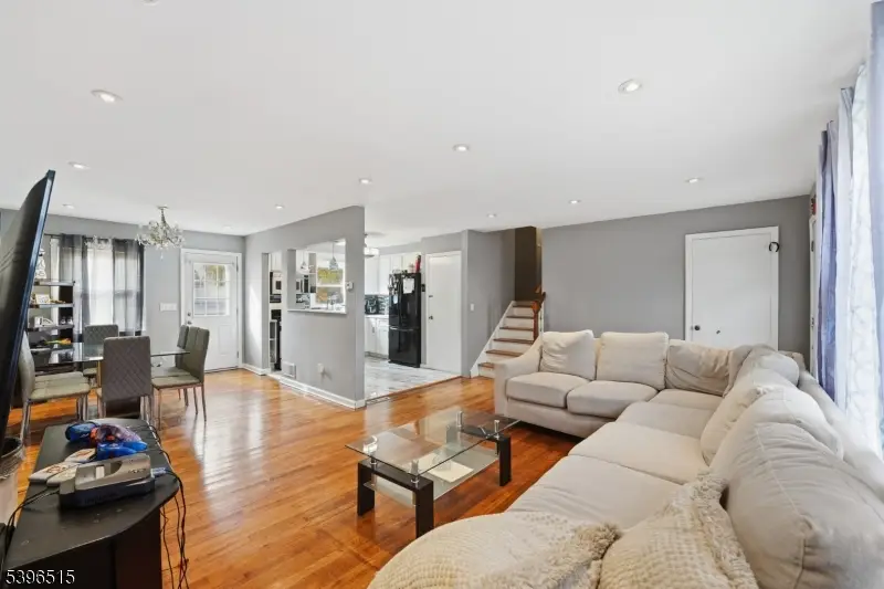 448 Cristiani St, Roselle, NJ 07203 - Image #2