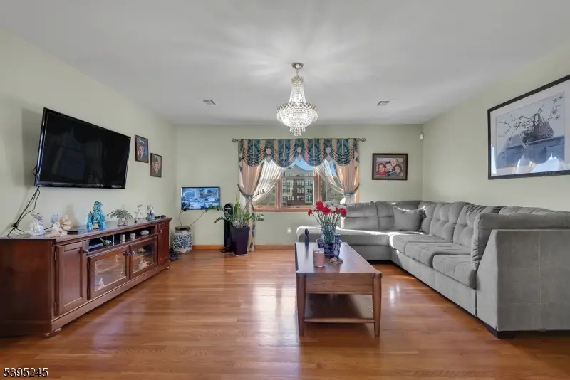 4 Saint Francis St, Newark, NJ 07105 - Image #3