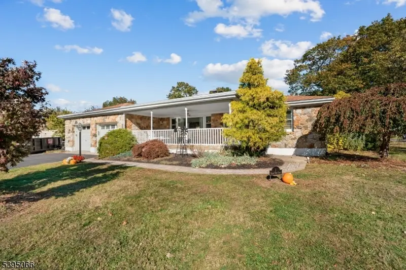 1 Valley View Ter, Washington, NJ 07882 - Image #2