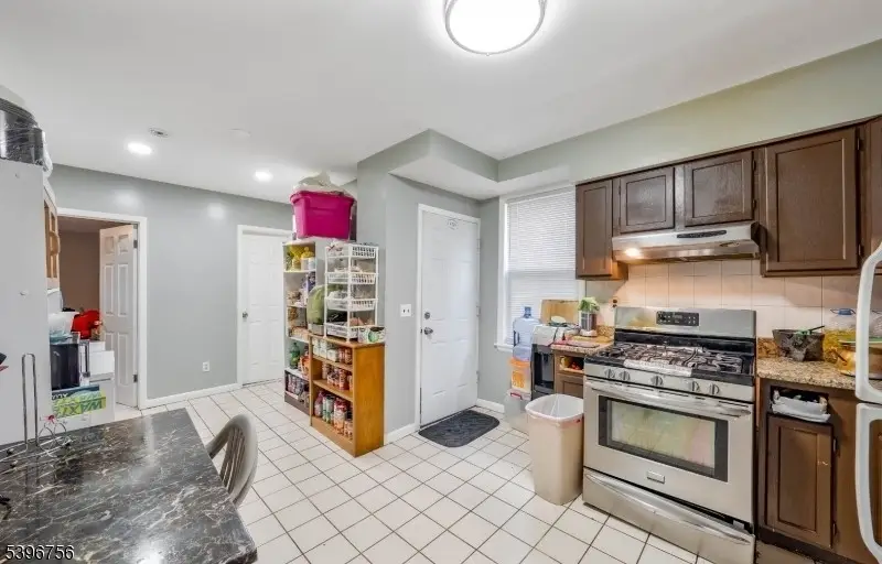 538 Summer St, Paterson, NJ 07501 - Image #1