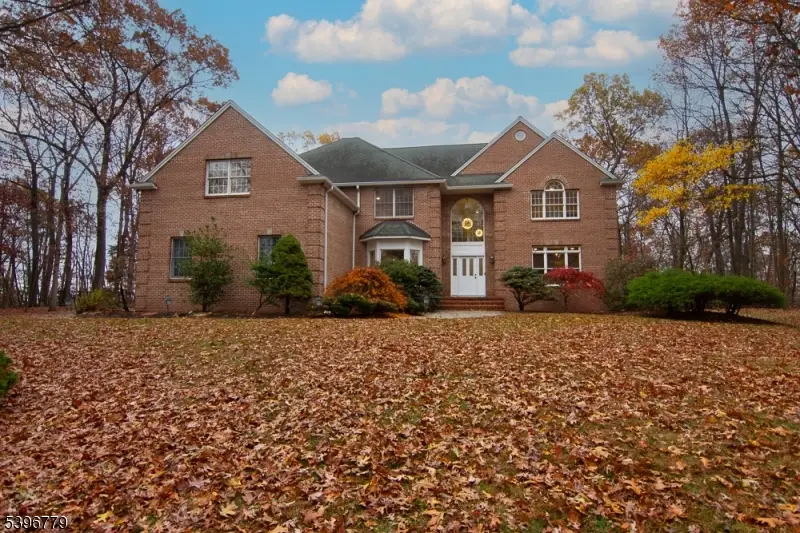 24 Denise Dr, Kinnelon, NJ 07405 - Image #1