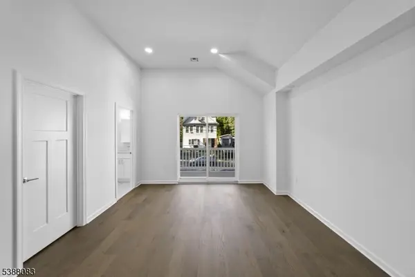 410 Morris Pl, Roselle Boro, NJ 07203