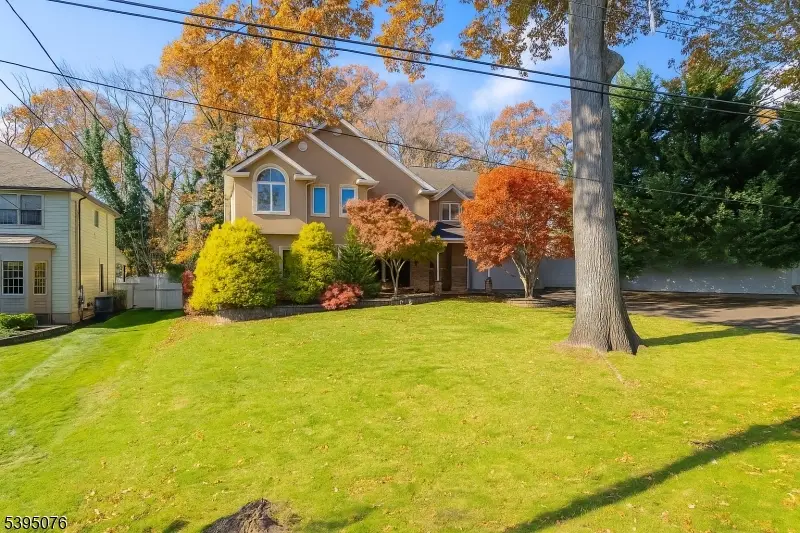 24 Woodland Rd, Clark, NJ 07066 - Image #2