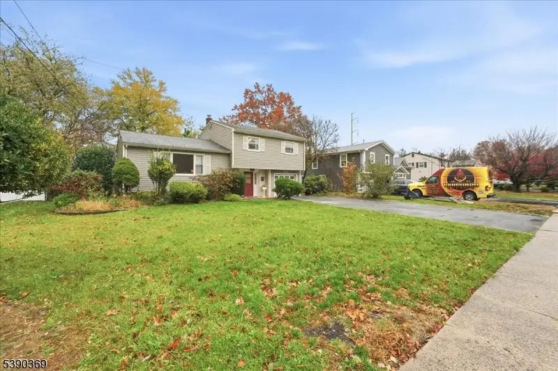 1779 Dakota St, Clark, NJ 07090 - Image #2