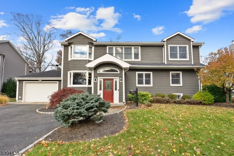 77 Rockwood Rd, Florham Park, NJ 07932 - Image #1