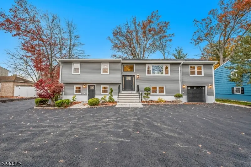 800 Raritan Rd, Clark, NJ 07066 - Image #1