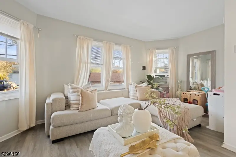 33 Lafayette St, City Of Orange, NJ 07050 - Image #2