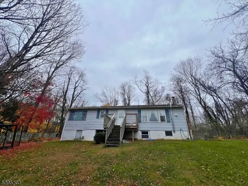 301 Lakewood Ter, Hampton Township, NJ 07822 - Image #3