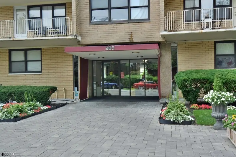 285 Aycrigg Ave #22C, Passaic, NJ 07055 - Image #2