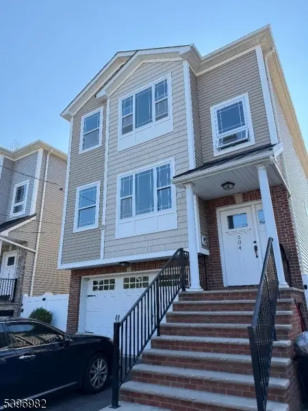 504 Madison Ave, Elizabeth City, NJ 07201